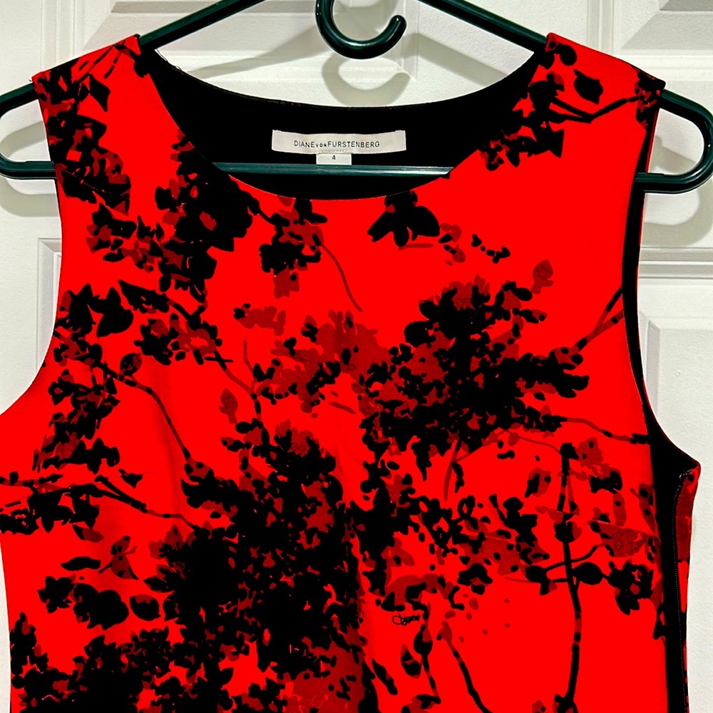 Gorgeous, red and black dress by Diane von Fursternberg.